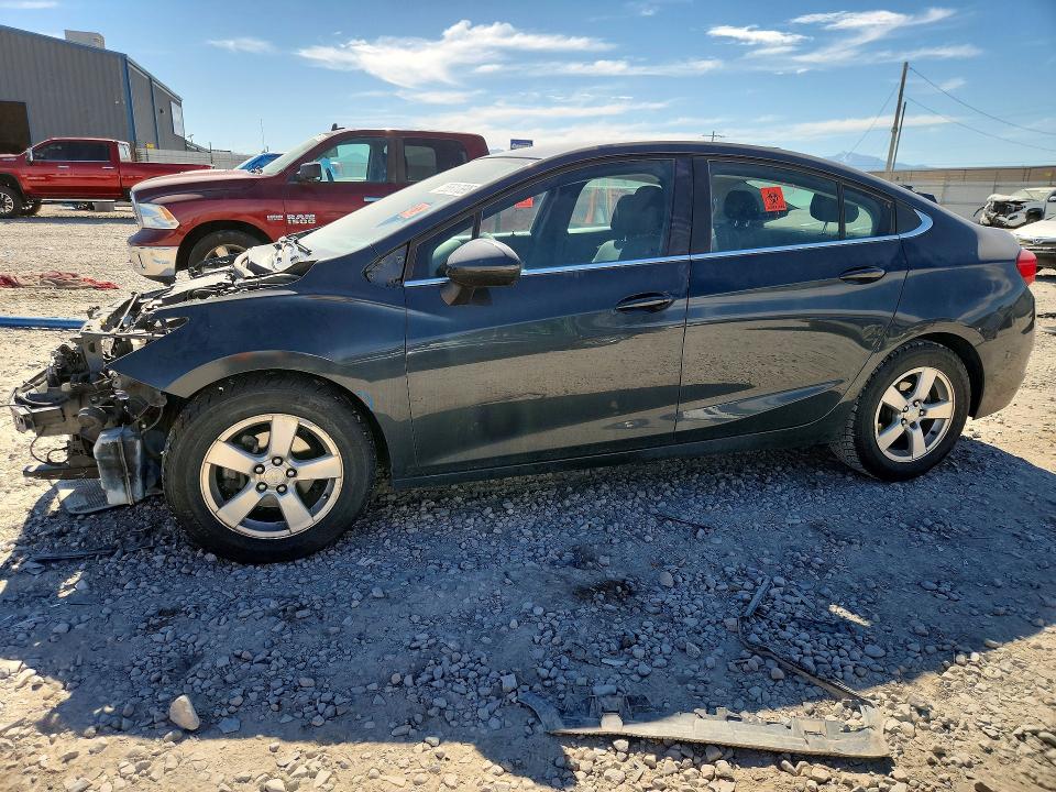 1G1BE5SM6J7115324