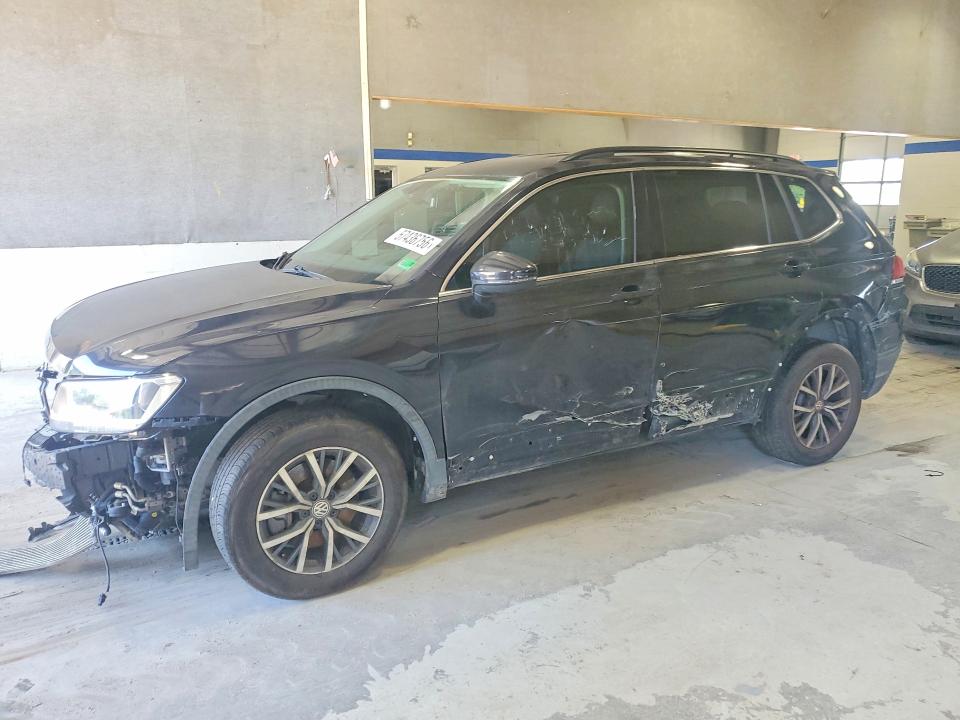 3VV3B7AX5KM013985