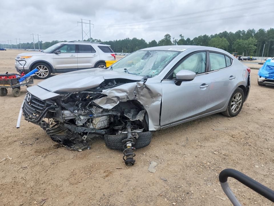 3MZBN1U77JM186672