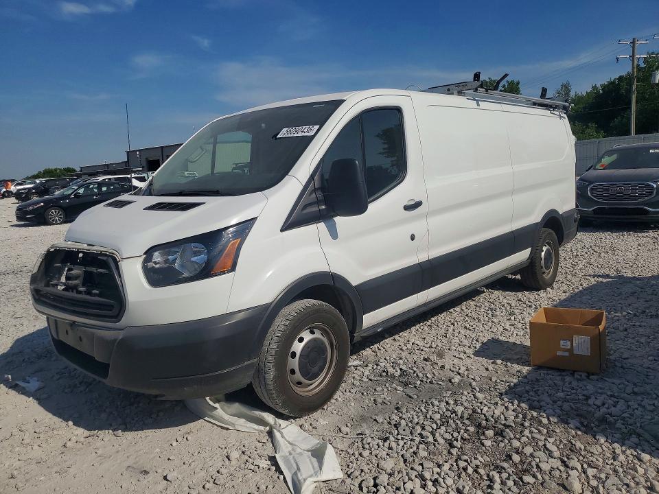 1FTYR2ZM9KKB76210