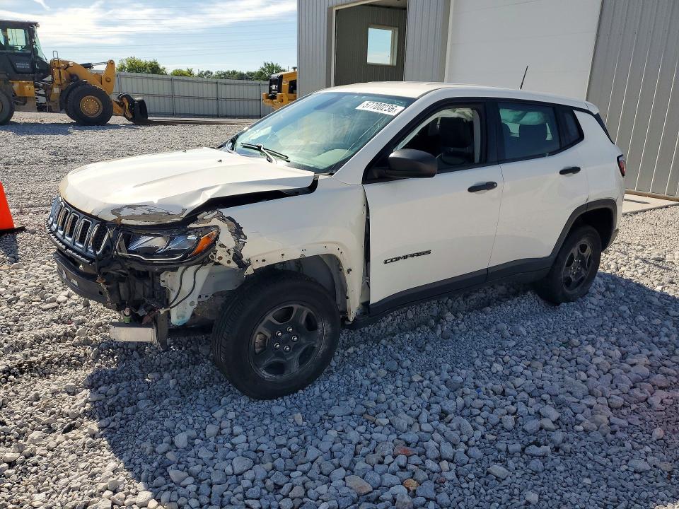 3C4NJDAB3LT245070