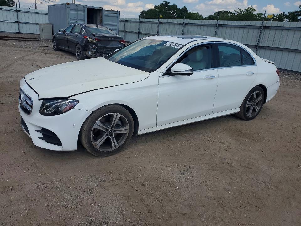 WDDZF4JBXJA390989