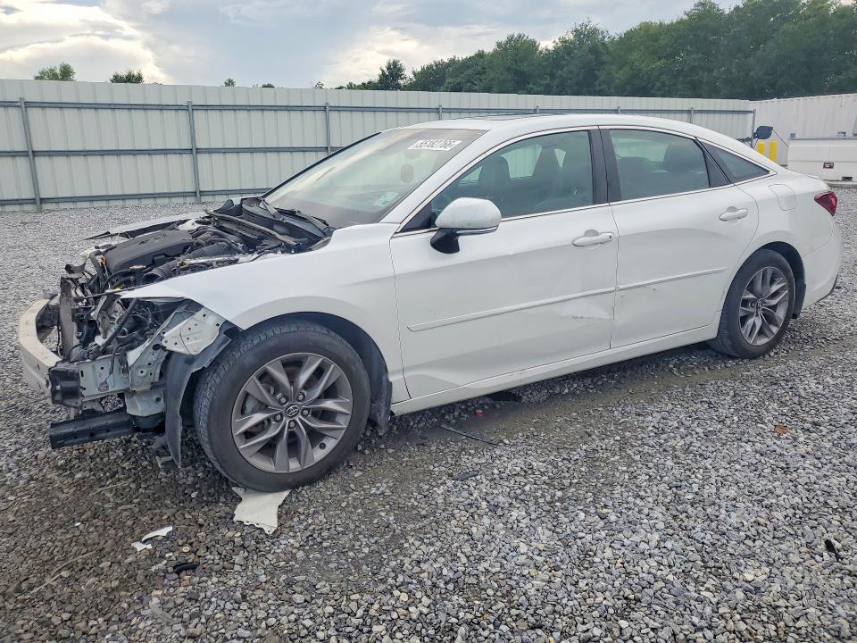 4T1AZ1FB7LU043042