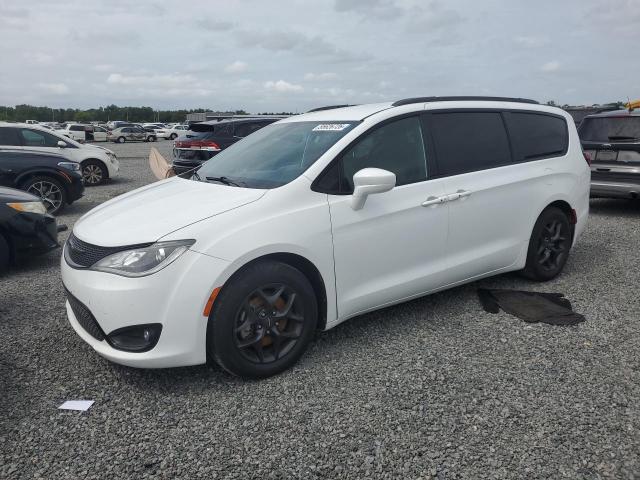 2C4RC1BG4KR593921