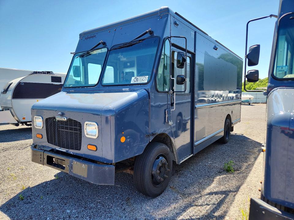 4UZAC2EA4MCMM9156