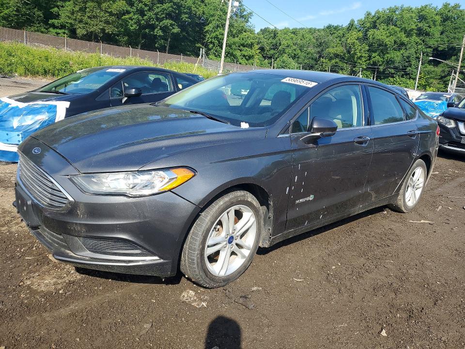 3FA6P0UU9JR122883