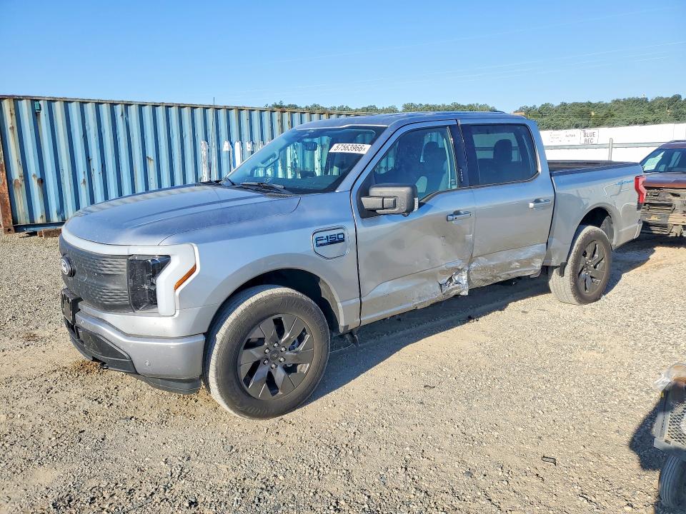 1FT6W3L71RWG03052