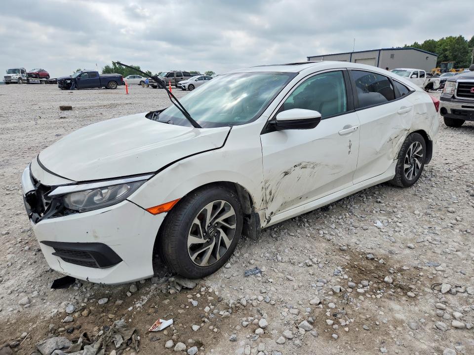 19XFC2F77JE001091