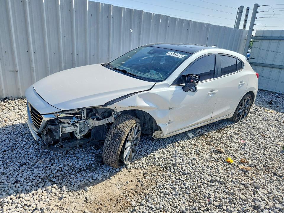 3MZBN1M39JM175962