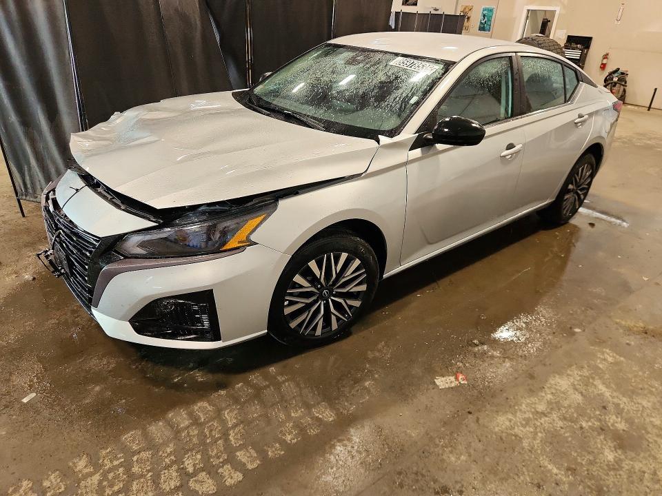 1N4BL4DW1TN328613