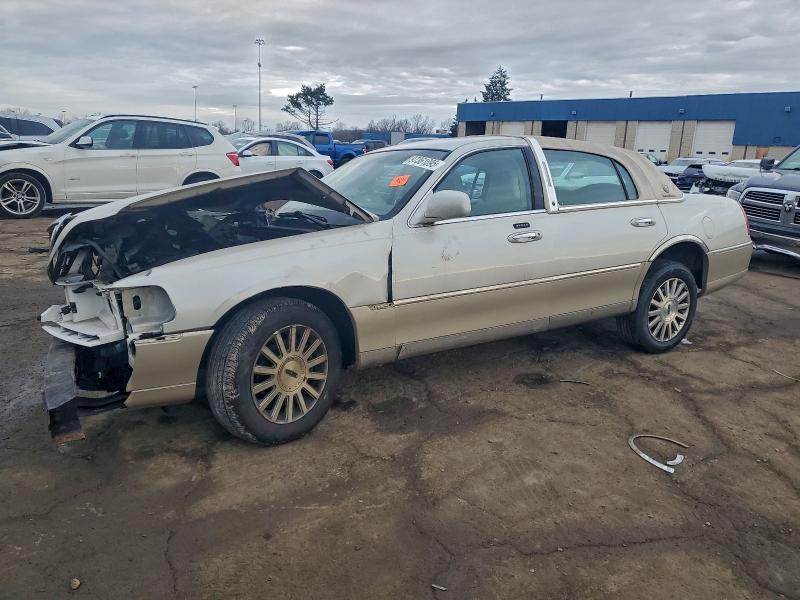 1LNHM81W24Y672380